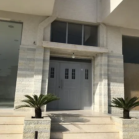 Central City Apartment * Sarandë